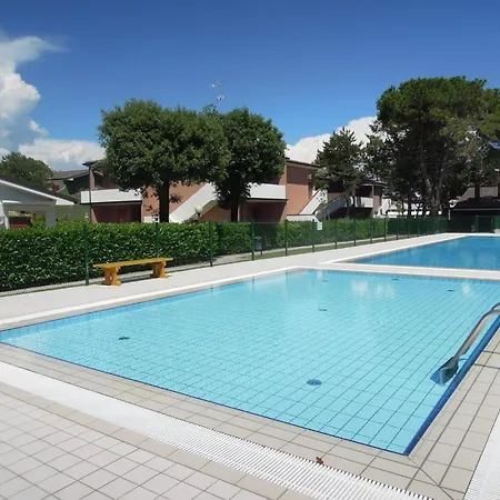 Cozy Flat With Garden And Swimming Pools-beahost Διαμέρισμα *