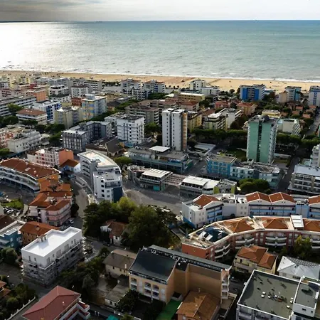 Cozy Flat With Garden And Swimming Pools-beahost Daire